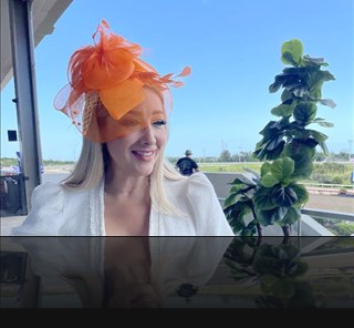 DE PORTADA Kentucky Derby Party @ Hipódromo Camarero
